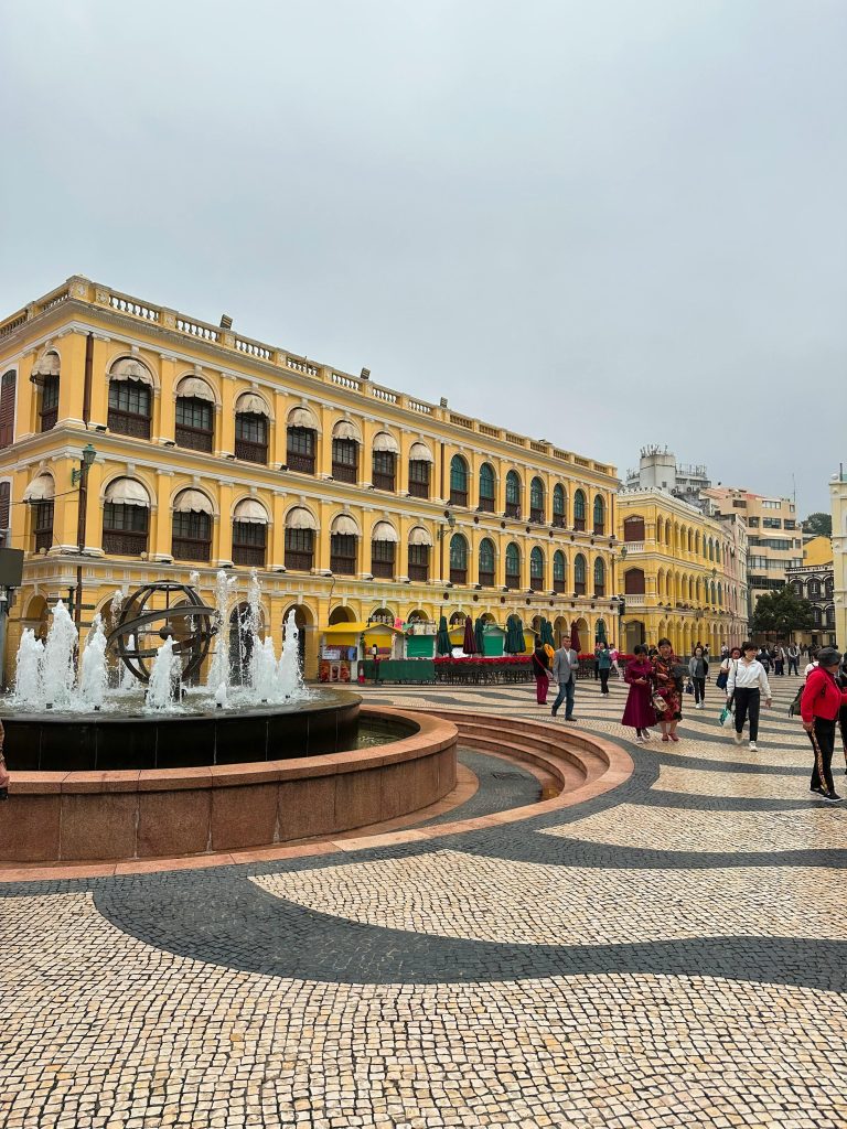 Image of buildings in Macoa